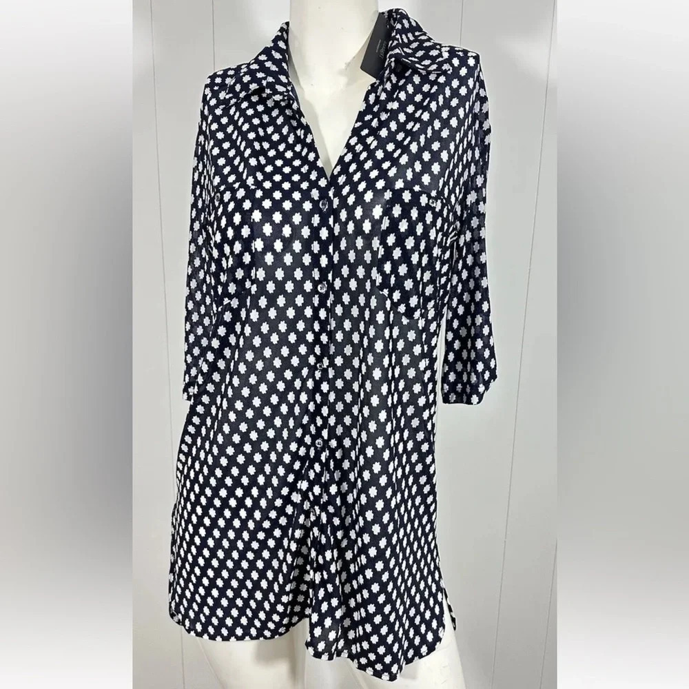 NWT Amang NY Sz M Top Shirt Navy Geometric Button Front Tab Short Sleeve Mesh
